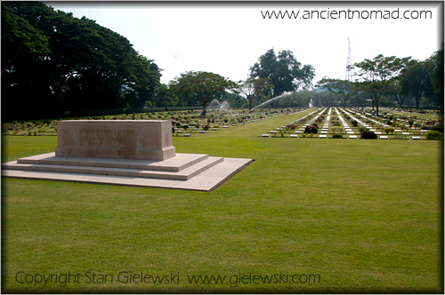 Chungkai War Cemetery - Kanchanaburi - Thailand